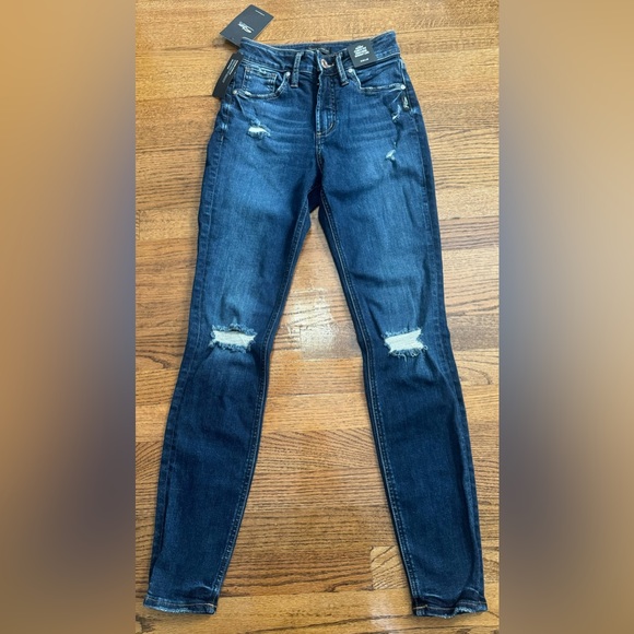 NWT Silver Jeans - Picture 2 of 5